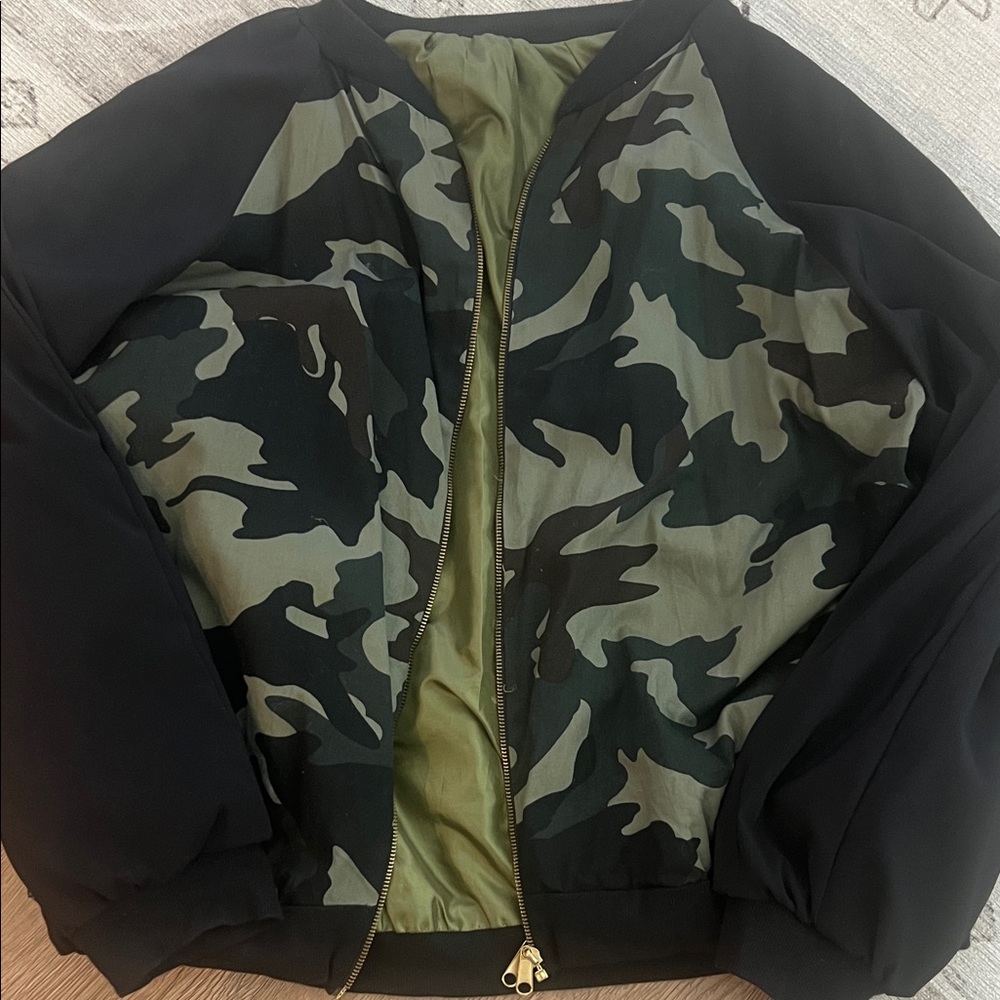 Camouflage Bomber Jacket - Black/Green
